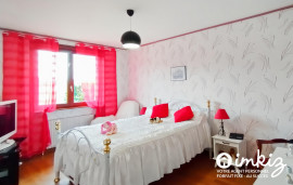 Vente
Maison de 167m² avec piscine et vue exceptionnelle