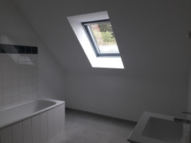 
                                                                                        Location
                                                                                         Maison de 2013  dans rue calme proche commerces