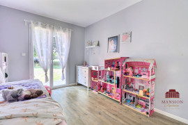
                                                                                        Vente
                                                                                         Maison de 2016 sur 2500m2 de parcelle