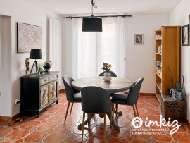 
                                                                                        Vente
                                                                                         Maison de 228 m2 + dépendances  de 28  m2