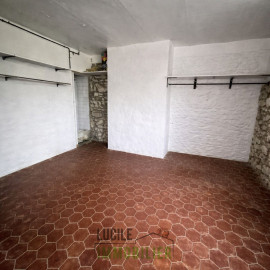 
                                                                                        Vente
                                                                                         Maison de  3chambres 117m²