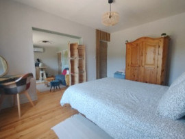 
                                                                                        Vente
                                                                                         Maison de caractère 139 m2 appartement 40 m² PREY