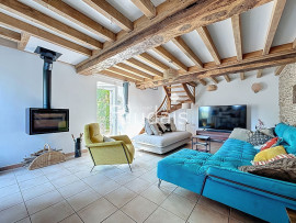 
                                                                                        Vente
                                                                                         Maison de caractère 253m2, proche Brécey - 30 min Mont Saint
