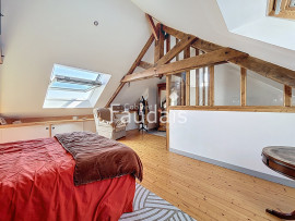 
                                                                                        Vente
                                                                                         Maison de caractère 253m2, proche Brécey - 30 min Mont Saint