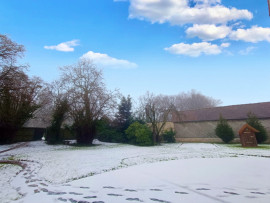 
                                                                                        Location
                                                                                         Maison de caractère 4 chambres et jardin