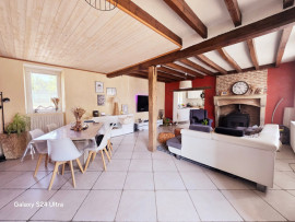 Vente
Maison de caractère à Bransat ( 03 )