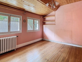 
                                                                                        Vente
                                                                                         MAISON DE CARACTERE AVEC DEPENDANCE PROCHE COMMERCES