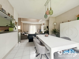 
                                                                                        Vente
                                                                                         Maison de charme 154 m2 - 7 pièces - 5 chambres