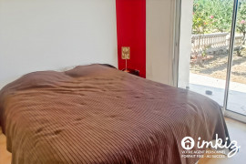 Vente
Maison de charme en pierre, 4 chambres, piscine.