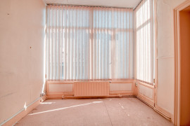 
                                                                                        Vente
                                                                                         Maison de maître (bureaux) - 526 m² - LILLE