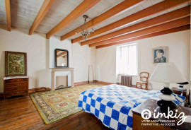 
                                                                                        Vente
                                                                                         Maison de maitre et dépendances