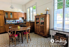 
                                                                                        Vente
                                                                                         Maison de maître lumineuse 6 chambres jardin clos