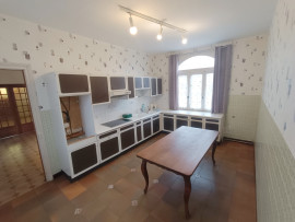
                                                                                        Vente
                                                                                         Maison de maître, plain-pied, 5 chambres
