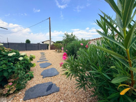
                                                                                        Vente
                                                                                         Maison de plain-pied - 3 chambres - garage - climatisation