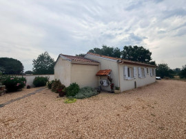 
                                                                                        Vente
                                                                                         Maison de plain-pied - 3 chambres - garage - climatisation