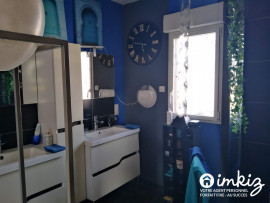 Vente
Maison de plain pied, avec garage