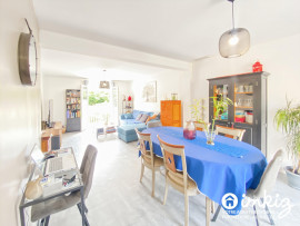 
                                                                                        Vente
                                                                                         Maison de plain pied  avec jardin et garage