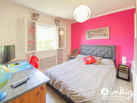
                                                                                        Vente
                                                                                         Maison de plain pied  avec jardin et garage