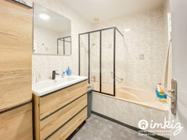 
                                                                                        Vente
                                                                                         Maison de plain pied  avec jardin et garage