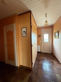 Vente
Maison de plain-pied rénovée terrain de 2 862 m2