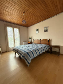 Vente
Maison de plain-pied rénovée terrain de 2 862 m2