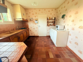 
                                                                                        Vente
                                                                                         Maison de plain-pied rénovée terrain de 2 862 m2