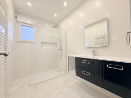 
                                                                                        Vente
                                                                                         Maison de prestige 450m2- Parc 5300m2- 7 chambres- Proche Chantilly