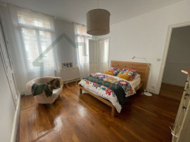 
                                                                                        Location
                                                                                         Maison de standing 4 chambres dans le centre-ville de SAINT-QUENTIN