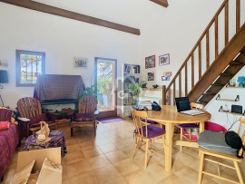 
                                                                                        Location
                                                                                         Maison de type 3 - piscine commune