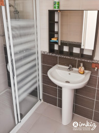 
                                                                                        Vente
                                                                                         Maison de village 104 m² avec vue mer et montagne
