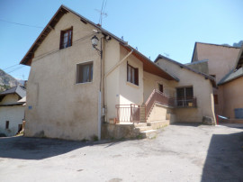 
                                                                                        Vente
                                                                                         MAISON de village  4 CHAMBRES DANS HAMEAU CALME