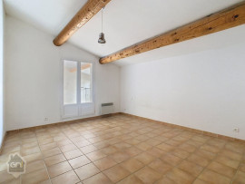
                                                                                        Vente
                                                                                         Maison de Village avec cour et terrasse