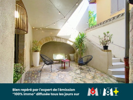 
                                                                                        Vente
                                                                                         Maison de village d'exception 250 m² Saint-Romain-au-Mont-d'Or