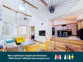 
                                                                                        Vente
                                                                                         Maison de village d'exception 250 m² Saint-Romain-au-Mont-d'Or