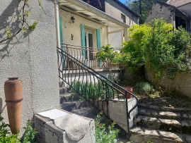 
                                                                                        Vente
                                                                                         Maison de village étonnamment grande dans une rue