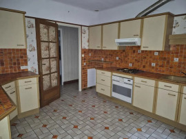 
                                                                                        Vente
                                                                                         Maison de ville -193 m² - 6 chambres - Vierzon