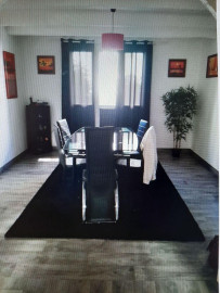 
                                                                                        Location
                                                                                         Maison de ville 3 chambres avec jardin clos