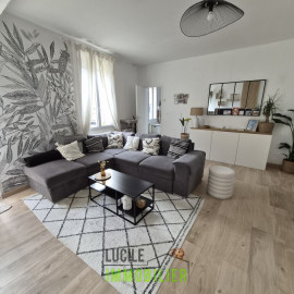 
                                                                                        Vente
                                                                                         maison de ville
