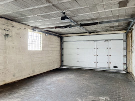 
                                                                                        Vente
                                                                                         Maison de ville avec ascenseur, garage et jardin, à vendre a