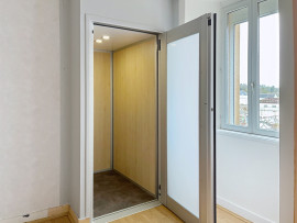 
                                                                                        Vente
                                                                                         Maison de ville avec ascenseur, garage et jardin, à vendre a