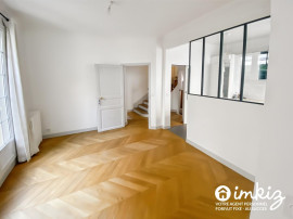 
                                                                                        Vente
                                                                                         Maison de ville avec terrasse et garage