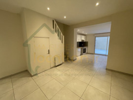 
                                                                                        Location
                                                                                         Maison de ville - Centre ville