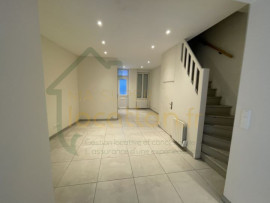 
                                                                                        Location
                                                                                         Maison de ville - Centre ville