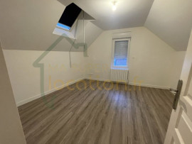 
                                                                                        Location
                                                                                         Maison de ville - Centre ville