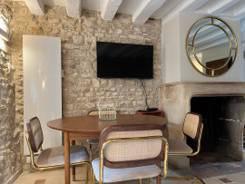 
                                                                                        Location
                                                                                         Maison de ville cœur de Maule - 40 minutes Paris (loyer tout inclus)