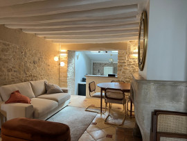 
                                                                                        Location
                                                                                         Maison de ville cœur de Maule - 40 minutes Paris (loyer tout inclus)
