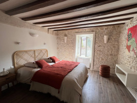 
                                                                                        Location
                                                                                         Maison de ville cœur de Maule - 40 minutes Paris (loyer tout inclus)