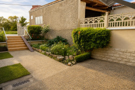 
                                                                                        Vente
                                                                                         Maison de ville de 94 m², espace extérieur de 132 m²