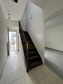 
                                                                                        Location
                                                                                         Maison de ville entièrement rénovée