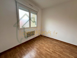 
                                                                                        Vente
                                                                                         MAISON DE VILLE SAINT-QUENTIN À VENDRE